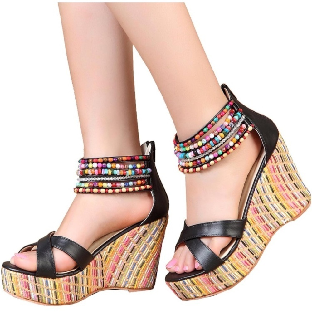 Women's Wedge Sandals With Pearls Across The Top Platform Sandals NIB size 9